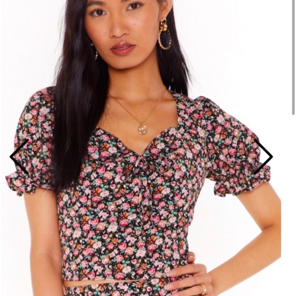 PRETTY FLORAL PUFF SLEEVE TOP Size:10 in USA 🇺🇸